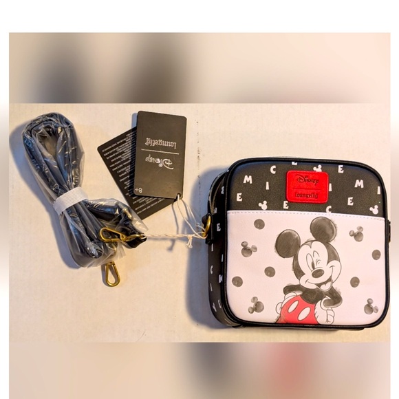 Disney Loungefly Mickey Mouse Black and White Crossbody Bag NWT - Picture 1 of 5